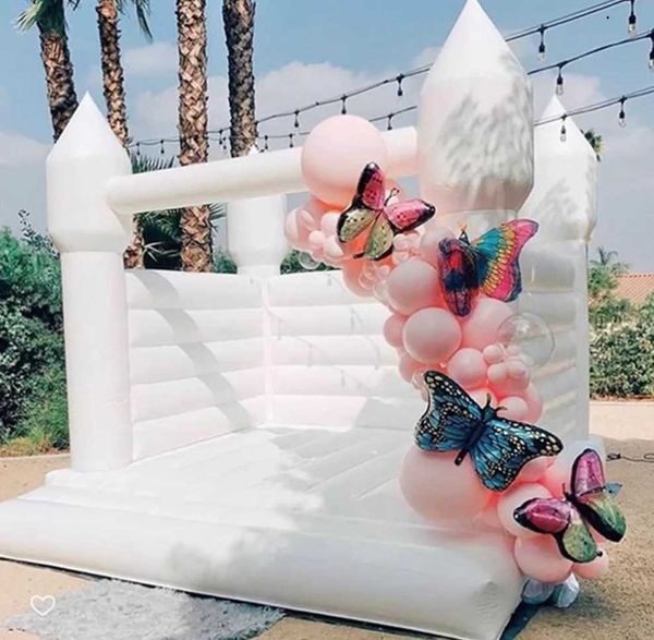 Casa de rebote inflable de boda al por mayor salto blanco Castillo amor Rosa azul claro azul negro colorido colorido con soplador para eventos fiesta