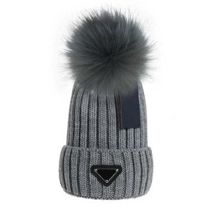 Gros femmes tricot Beanie Designer chaud hiver chapeaux grande fausse fourrure Pom Poms Bobble chapeau tricoté casquette de Ski p6