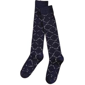 Chaussettes pour femmes en gros à la mode et exquises Hip Hop filles chaussettes au genou pour femmes haute conception lettre complète chaussettes imprimées vêtements de rue jj8