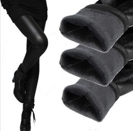 Venta al por mayor- Leggins para mujer 2016 Otoño Invierno Legging Engrosamiento Veet Leggings de cuero negro Pantalones pitillo cálidos para mujeres Legins
