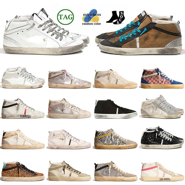 Venta al por mayor para mujer para hombre diseñador zapatos casuales tachuelas doradas cuero de cebra rosa Mid Star Italia marca plata brillo plataforma vintage zapatillas de deporte hechas a mano entrenadores de bola plana