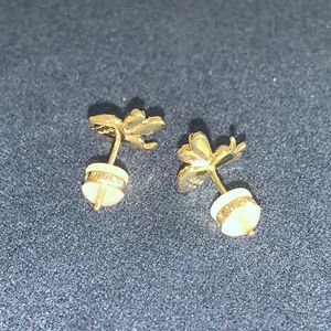 Vente en gros - Boucles d'oreilles Bumble Bee en argent jaune