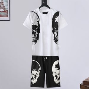 grossistes cristal Crâne designer T-shirts pantalons 2 pièces survêtement Ensembles Hommes Survêtements d'été Casual Punk T-shirt imprimé lettre tops Tee vêtements à manches courtes