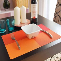 WHQ 4 stks / set Placemats PVC Tafel Mat Kleur Blok Diner Disc Pads Coasters Mantel Napperon 30 * 45cm Plaatbar Tapete de Lugar W220406