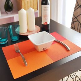 WHQ 4 PCS SET PLACEMATS PVC TABEL MAT Kleurblok Dineerschijfkussentjes Coasters Mantel Napperon 30 45cm Plaat Bar Tapete de Lugar 220627