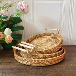 Rieten fruitplaten ronde decoratieve lade rattan opbergmand met houten handgreep brood cake voedselplaat portie voor huis 230607