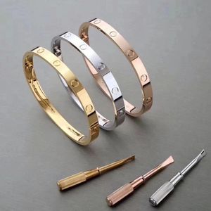 brede 5e generatie Designer Love Bracelet Luxe Unisex Designer armbanden voor elke gelegenheid Gold Silver Rose Bangle Jewelry Artilets Designer voor vrouwen
