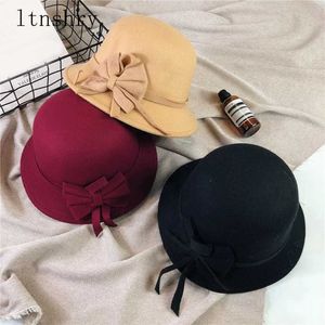 Chapeaux larges bord 2019 nouveau élégant fleur femmes rond melon casquette Imitation laine nœud papillon Fedoras seau chapeau Vintage bord Chapeu Feminino Gorra R230214