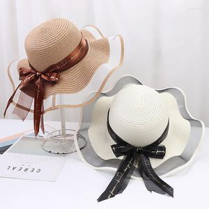 Chapeaux à bord large 2023 Femme de style coréen Femme Paille Bow Ribbon Grand Sunshade Ins Outting Fashion Beach Holiday Ladies Sun