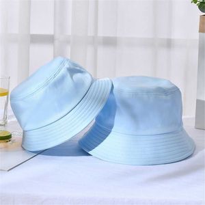 Brede rand hoeden 2023 Leer Solid kleur blauw Blk opvouwbare emmer hat Beh Sun Hat Street Headwar Fisherman Outdoor White Cap Woman Hat P230327
