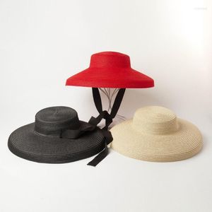 Wide Brim Hats 202312-HH7294 Hepburn Style Black Ribbon Paper Flat Leisure Sun Cap Femme Femme Paille Holiday Bage Scot22