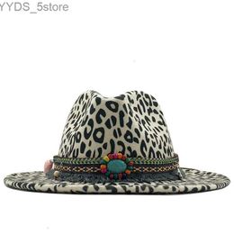 Bodet de chapeaux à bord large 2019 Nouvelle tendance Unisexe Plain Wool Felt Jazz Fedora Hat Mens Leopard Fringe Band Decoration Trilby Panama officiel YQ240407