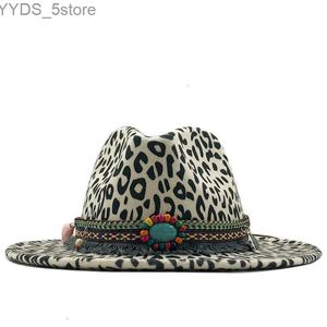 Bodet de chapeaux à bord large 2019 Nouvelle tendance Unisexe Plain Wool Felt Jazz Fedora Hat Mens Leopard Fringe Band Decoration Trilby Panama officiel YQ240407
