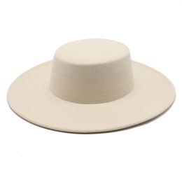 Chapeaux à large bord Bucket Bowler hat Womens cap chapeaux pour hommes fedoras mode feutre panama chapelle plage élégante photo de mariage fascinator 230821