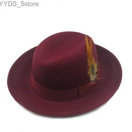 Cámara de sombrero de hamburguesas de borde anchos Trilby Fedora Fedora Simple Mujer Caballero Vintage Pie de cerdo Invierno y Otoño Sombre Hombre YQ240407