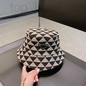 Wide Brim Hats Bucket Designer Designer Mens Hat Womens Fashion Baseball Cap Colorblock Street High Quality Caps S0SF