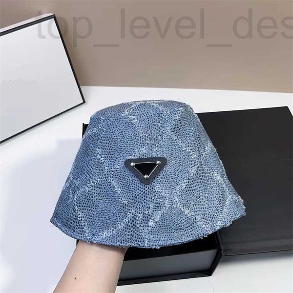 Wide Brim Hats Bucket Designer Womens Hat Designer Plaw Cap pour hommes Capes de plage en plein air Brand de luxe Blue Casquette Sunhat Weaving Wu8l