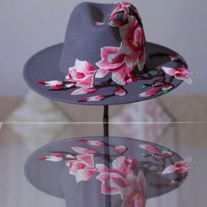 Hoeden met brede rand Emmer geborduurde bloem Fedora-hoed 3D-bruiloft Heren en dames Jazz 2023 Productrelease Sombrero 231202