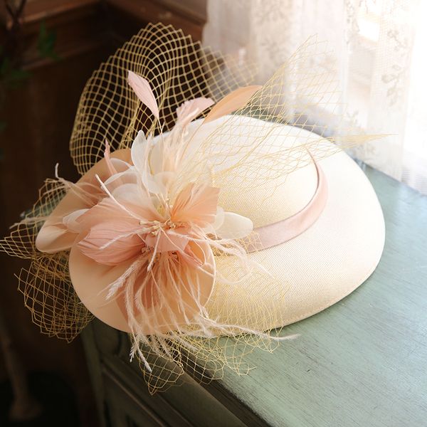 Chapeaux à large bord Chapeau de seau Grand Sinamay Fascinator Cocktail Fête de mariage Église Headpiece Mode Chapeaux Formelle Fleur Accessoires De Cheveux 230825