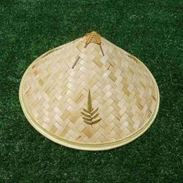 Brede rand hoeden emmer hoeden Chinees retro bamboe rattan visser hoed handgemaakte weefstroom emmer hoed toerisme regendans rekwisieten kegel vissen sunshade hatl231221