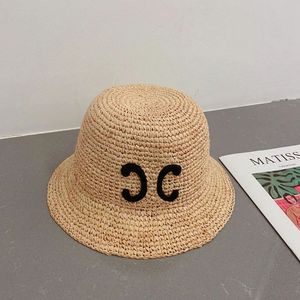 Brede rand hoeden emmer hoeden designer bucket hoeden voor vrouwen luxe riethoed mode hand geweven pet heren zomer petten strandhoeden