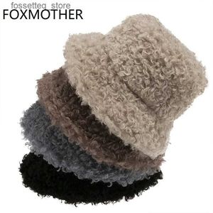 Hoeden met brede rand FOXMOTHER Nieuw Outdoor Warm Lam Imitatiebont Emmer Hoed Zwart Effen Pluizig Vissen C Panama Bob Visser Gorros Dames Winter 2021 L240305