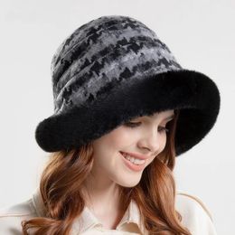 Chapeaux larges chapeaux seau femmes coréennes chapeaux de pêcheur avec fourrure hiver haute qualité dame Panama chapeau femme chaud coupe-vent noir seau chapeaux pour les femmes 231118