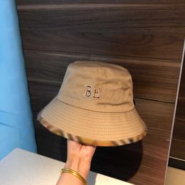 Chapeaux à large bord Chapeaux de seau Luxe 2021 Designer de loisirs de mode d'été Bucket Hat sens avancé plein d'ombrage de pêcheur simple pour hommes et femmes