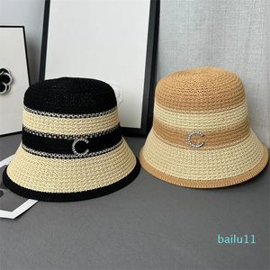 Sombreros de ala ancha Sombreros de cubo Sombrero de paja Mujeres Hombres Gorras Desinger Gorra de lujo Sombreros para el sol con diamantes 2 colores