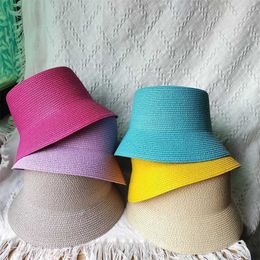 Chapeaux à bord large chapeau seau de seau d'été coloré de str chapeau pour femmes hommes de mode masculins accessoires de seau de set