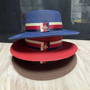 Chapeaux à bord large chapeau seau d'été Simple Striped Striped Striped Handmade Flat Top Str Hat Panama Outdoor Beach Sunshade Hat 2024 Womens Hat J240429