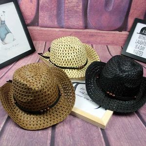 Chapeaux à bord large chapeau seau Unisexe Nouveau Western Country Style Mens pour femmes Cowboy Cowboy Sun Paille Hat Y240425