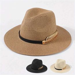Brede rand hoeden emmer hoeden unisex str strandhoed plat rand jazz zon hoeden monochrome klassieke mannen vrouwen j240506