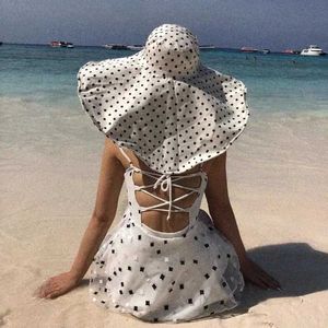 Brede rand hoeden emmer Koreaanse versie elegante polka dot hoekige visser hoed dames zomergezicht bedekt met zonbescherming vakantie Q240427