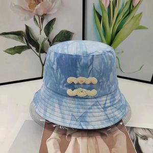 Brede rand hoeden emmer nieuwe visser hoed Koreaanse versie trend veelzijdige pot vrouwelijke winkelshow klein paar vrije tijd zonnebescherming schaduw H240425