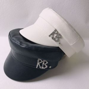 Brede rand hoeden emmer RB Letter Piggy Navy Hat Leather Childrens Flat Top Cap Octagonal 230526