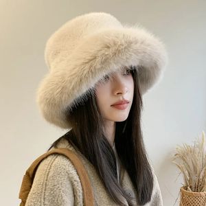 Sombreros de ala ancha Cubo Sombrero de invierno para mujeres Piel sintética Fluffy Lujo Peluche Espesar Nieve de gran tamaño Soft Panamá Cap 231208