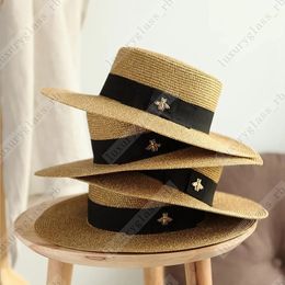 Sombreros de ala ancha Casquette Sun Sombrero de paja de abeja pequeña Sombrero ajustado Europeo y americano Retro Dorado Trenzado Mujer Protector solar suelto Sombrilla Gorra plana Viseras