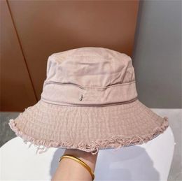 Hoeden met brede rand ontwerper designer strandhoed voor dames Frayed Cap jacquemes nieuw tijdperk Acht kleuren om uit te kiezen Outdoor zonnescherm caps en hoeden