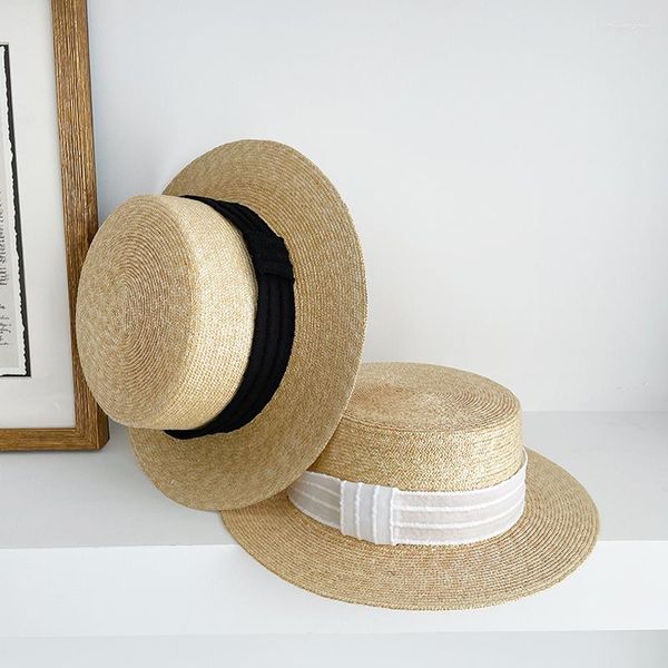 Chapeaux à Large Bord Dauphin Femmes Été Style Français Nature Chapeau De Paille Ruban Blanc Cap Tempérament Plat Hepburn Grand Avant-toit Sunhat Vacances