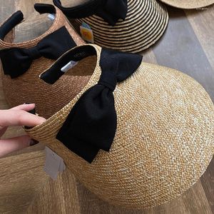 Chapeaux à large bord Dolphin Femmes Été UV Coupe Vide Top Big Eaves Chapeau de soleil Chapeau de bande de cheveux Cap Black Bow Nature Seaside Vacances Sunscreen Beach Oliv