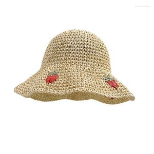 Chapeaux à large bord femme fraise fait à la main Crochet pêcheur chapeau doux mignon paille tissé vacances parasol plage seau soleil