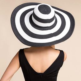 Chapeaux à large bord MAERSHEI chapeau de soleil femme paille Panama noir rayé débordé disquette mode Style élégant été grande plage