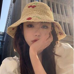 Brede rand hoeden Nieuwe zomerstro-hoed brede randwassen elegante bloemen weefmak hoed voor vrouwen holle ademende anti-uv reis zon hoed G230227