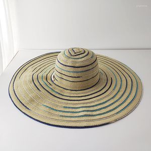 Chapeaux à bord large super grand avant-toit chapeau de paille femelle panama pliable pliable coloré de la mode d'été à rayures