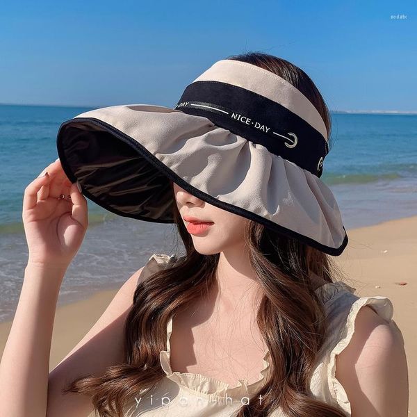 Sombreros de ala ancha Sombrero de sol de verano para mujer Sombrero de sol de alero grande Pegamento negro A prueba de rayos UV Techo vacío Vacaciones en la playa