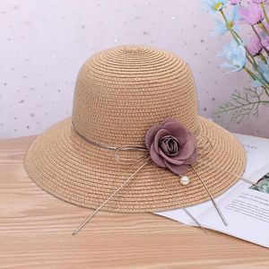 Chapeaux à bord large femmes chapeau de paille tressé décoration de fleur rond couleur couleur anti-uv pliable coréenne de vacances d'été couches de soleil