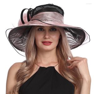 Brede rand hoeden x106 Fashion Sunshade Hat Flower Decoratieve dames Sun Beach Caps Vrouwen