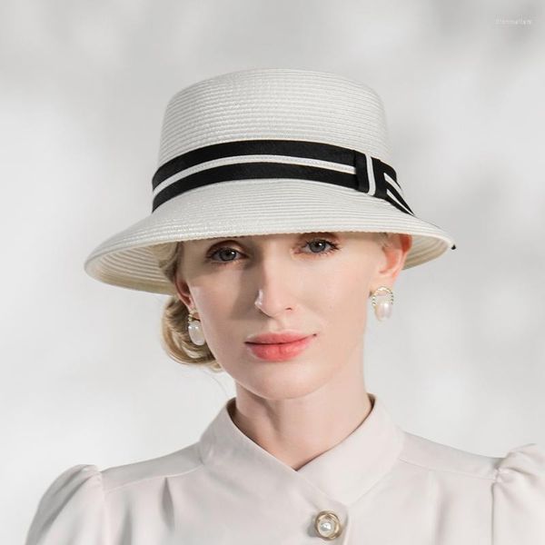 Chapeaux à large bord X4155 Lady Travel Hat Sun Cap Women Protection Summer Fedora Trend White Straw