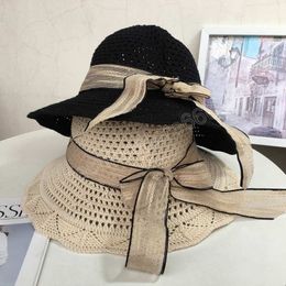 Sombrero de Sol de punto calado de ala ancha para mujer, sombreros de verano con lazos grandes, sombreros de Panamá flexibles, gorra de pescador para mujer, sombreros de cubo para la playa